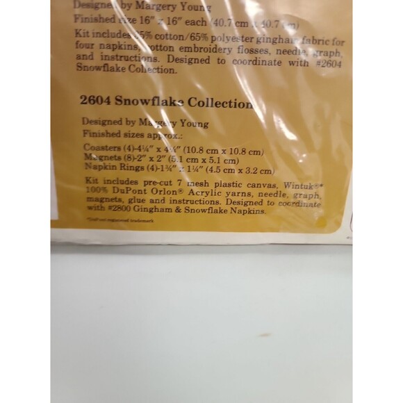 Vintage Creative Circle Kit #2800 Gingham & Snowflake 4 Napkins Needlecraft - Picture 6 of 9